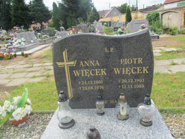 Anna Więcek 1901 Jasień - Grobonet - Wyszukiwarka osób pochowanych