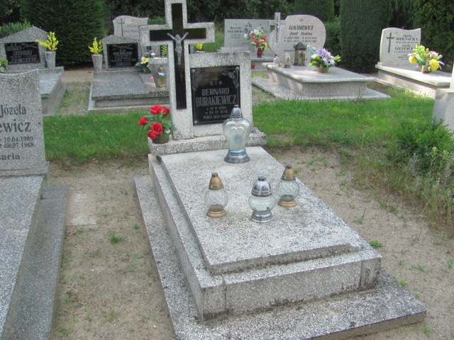 Grób Bernard Burakiewicz