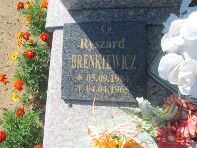 Ryszard Brenkiewicz 1964 Jasień - Grobonet - Wyszukiwarka osób pochowanych